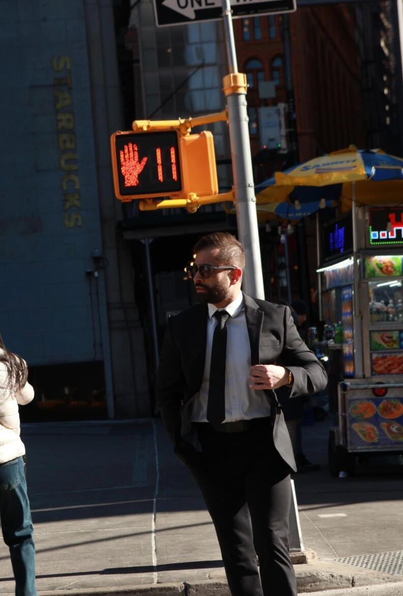 Zishan Arooj Zishan Arooj outside Manhattan, NYC